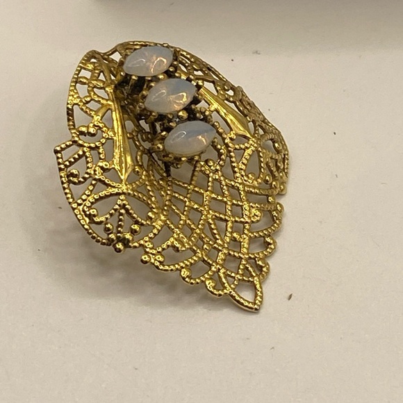 Vintage Filigree Brass Gold Plated Opal Earrings - Picture 10 of 10